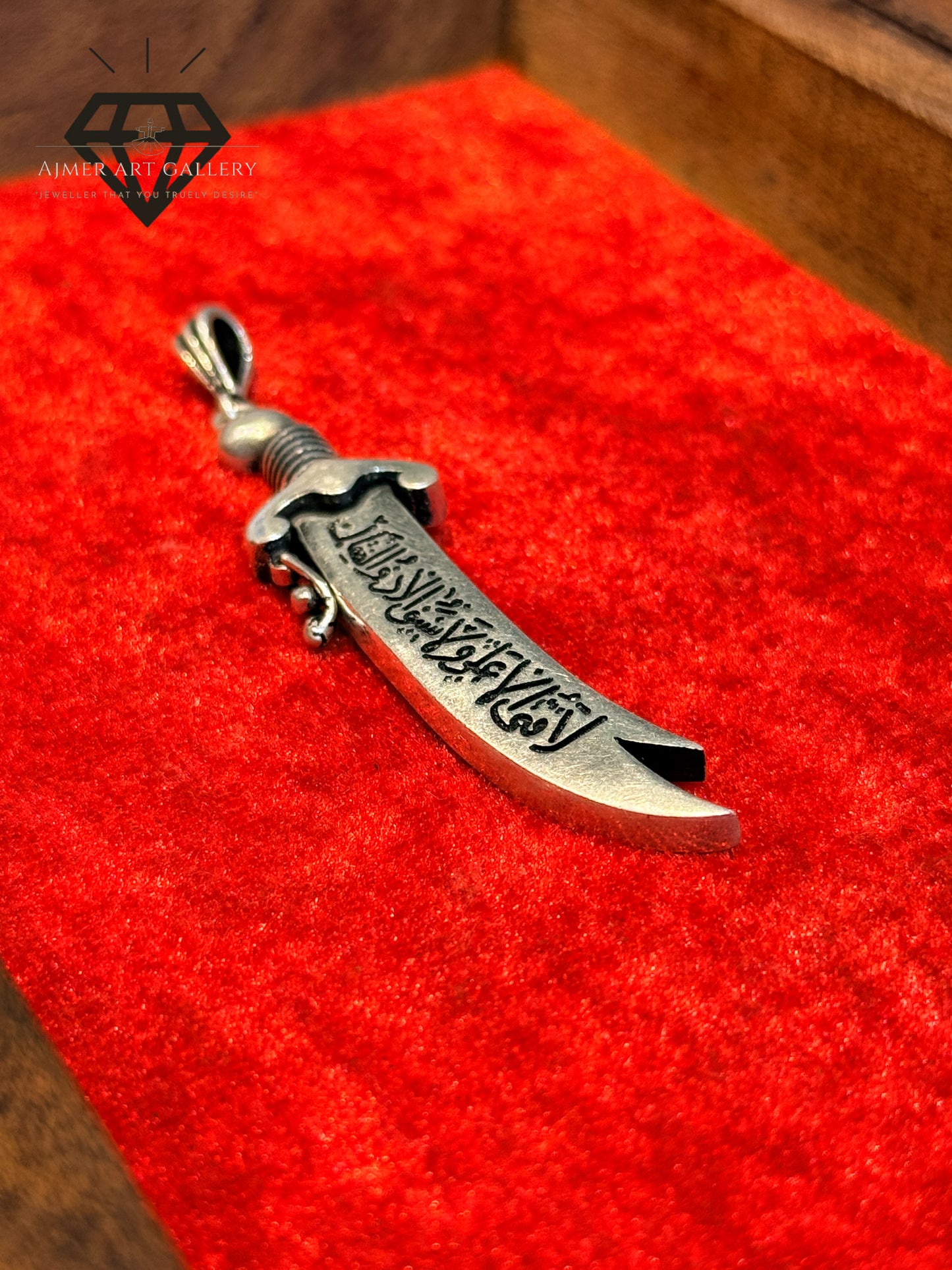 Zulfikar Pendant