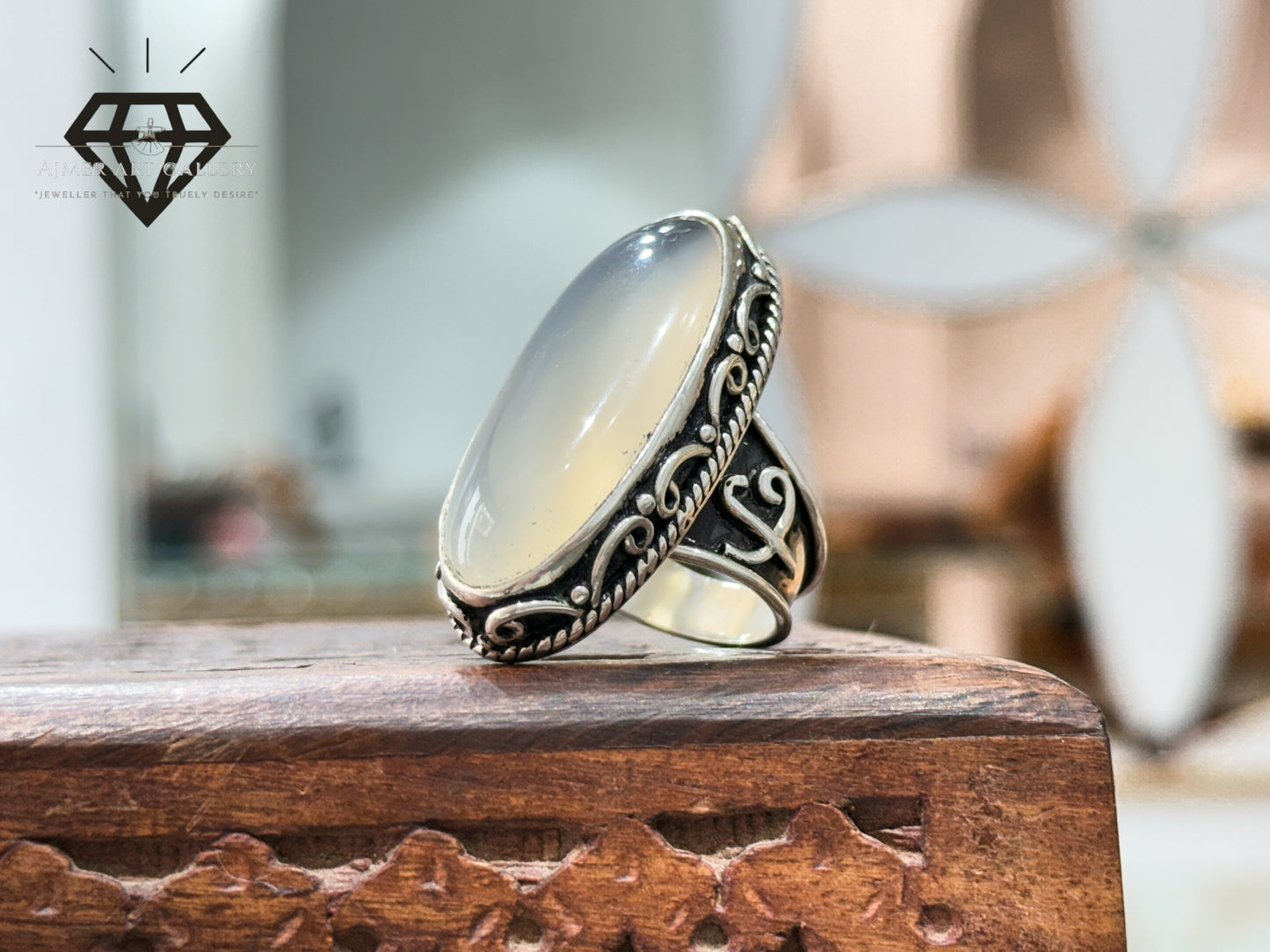 White Aqeeq/Agate Stone Turkish Ring.