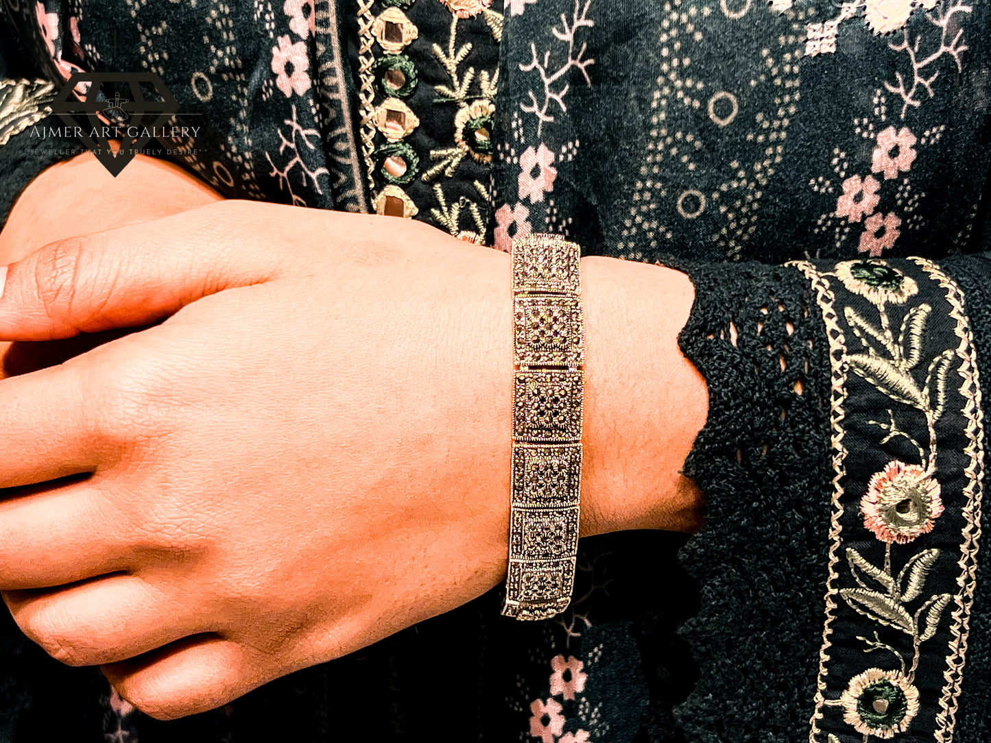 Pure 92.5 Italian Silver Ladies Marcasite Bracelet