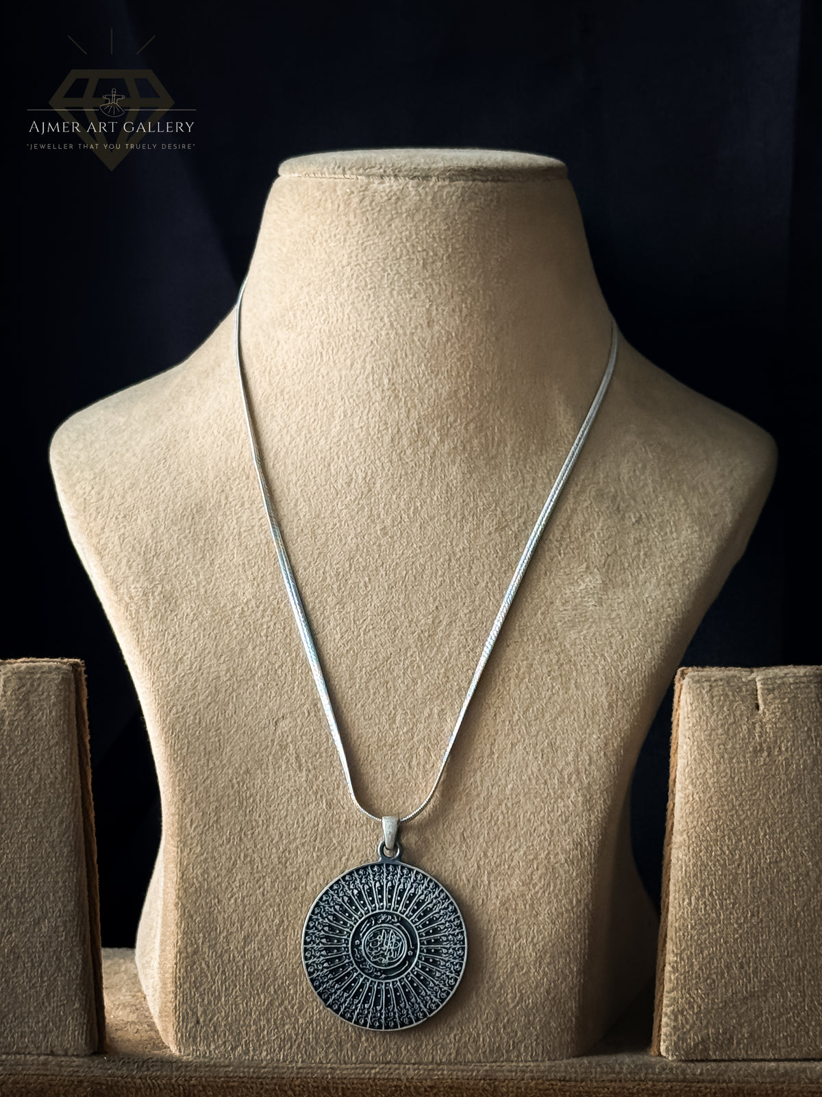 Aayat Pendant