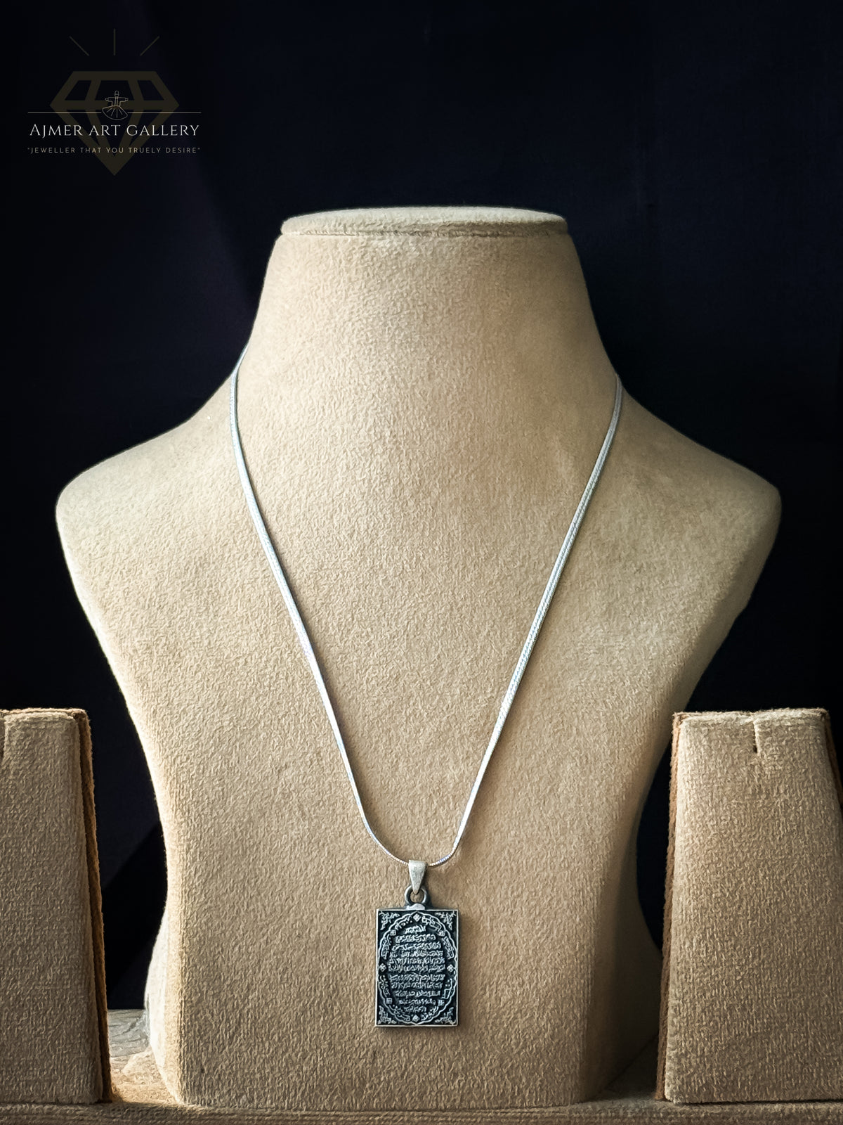 Aayat Pendant