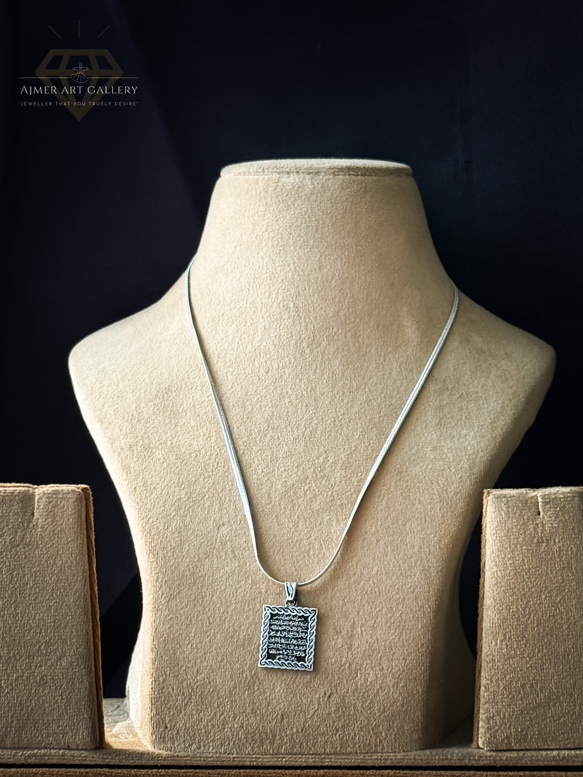 Aayat Pendant
