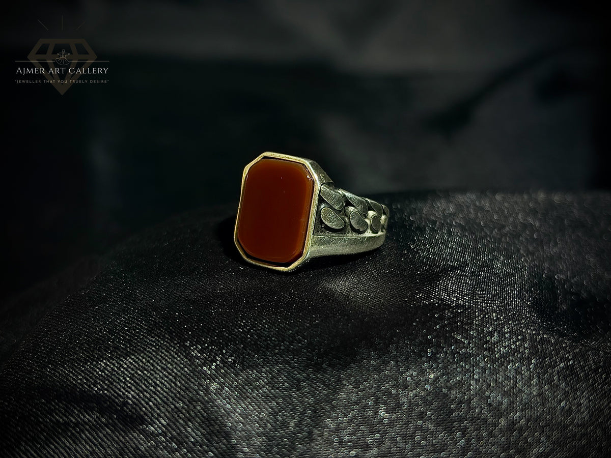 Men's Red Aqeeq / Agate Ring