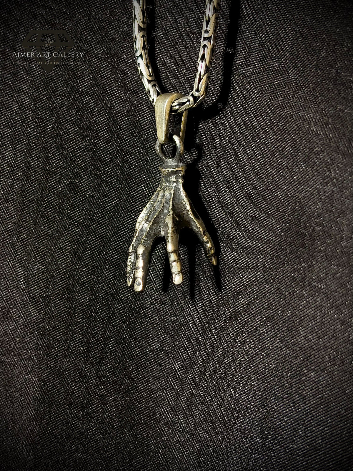Men's Skeleton Hand Pendant