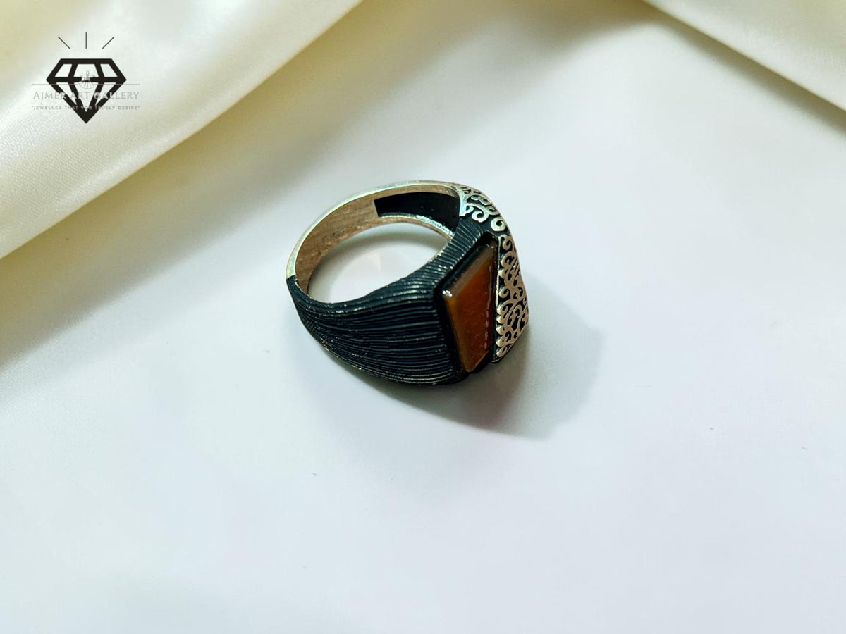 Red Aqeeq Ring