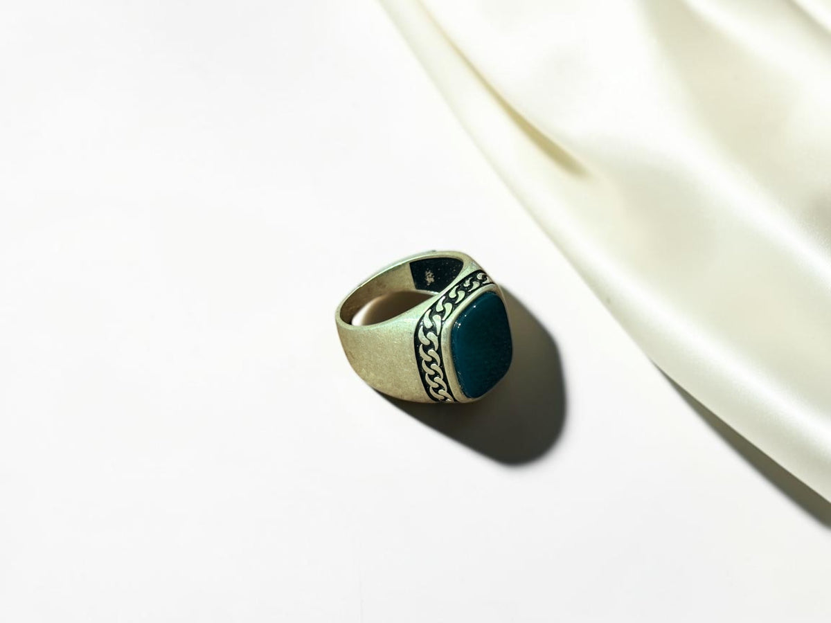 Green Aqeeq / Agate Ring