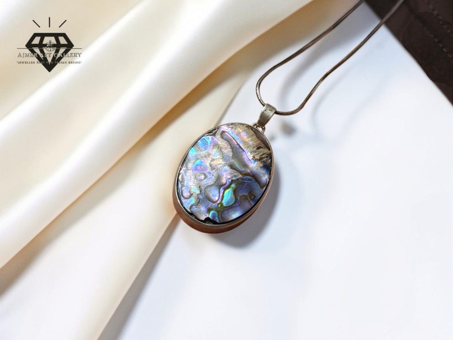Pendant