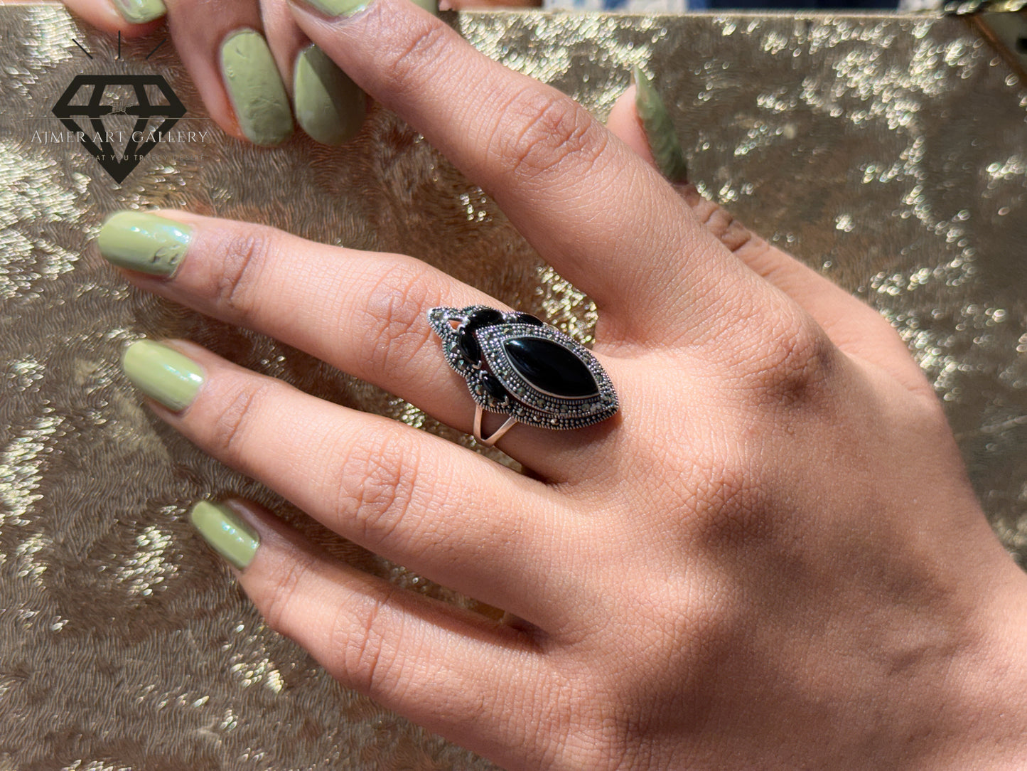 Pure 92.5 Italian Silver Marcasite Stone+Black Aqeeq Stone Ladies Ring