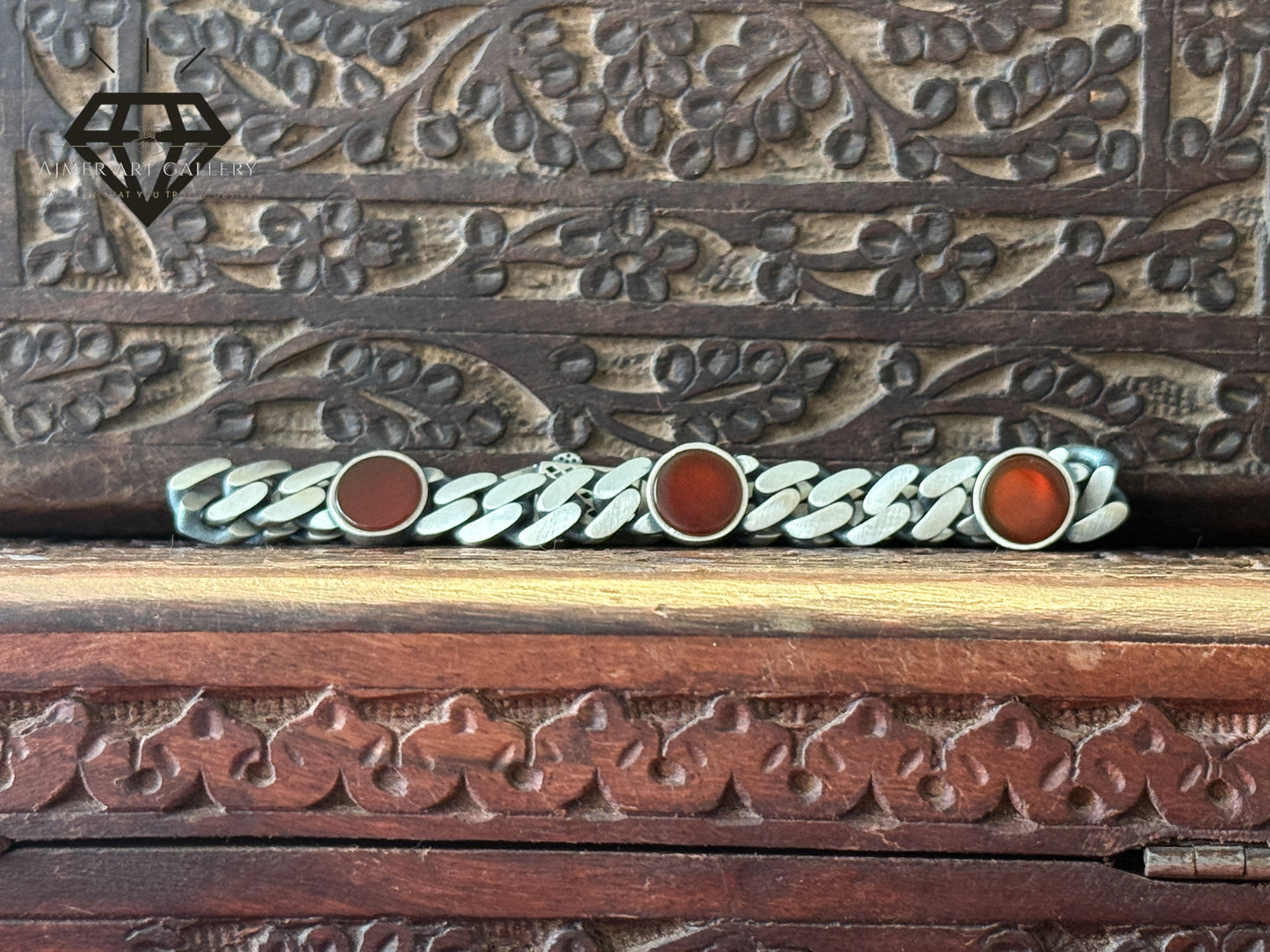 Yemeni Aqeeq/Agate Silver Bracelet
