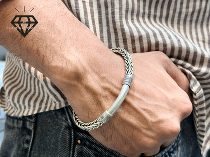Bracelet style kada