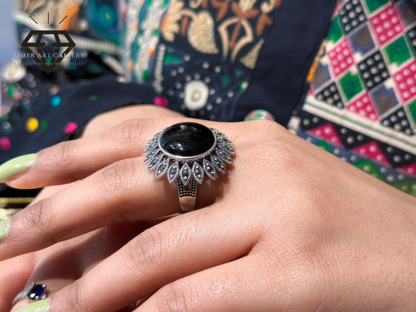 Pure 92.5 Italian Silver Marcasite Stone+Black Aqeeq Stone Ladies Ring