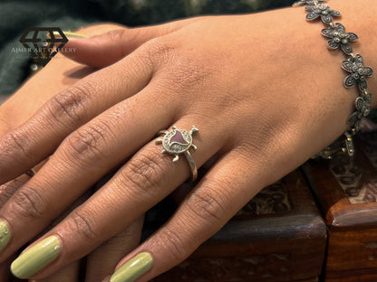 Pure 92.5 Italian Silver Designer Ladies Ring