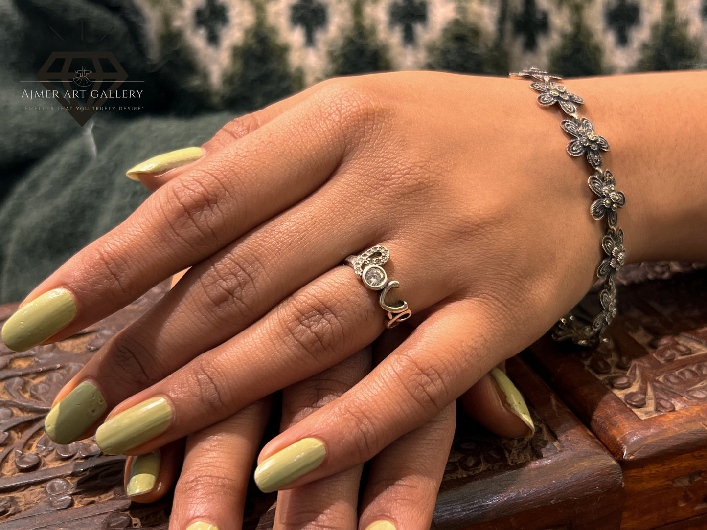 Pure 92.5 Italian Silver Ladies Ring + Love Design Ring 😍