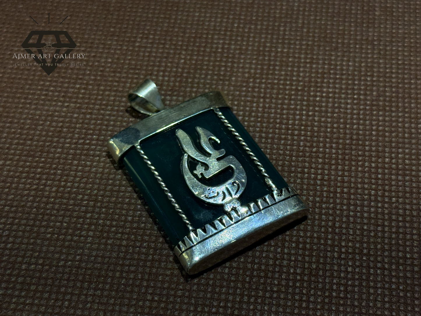 Ali green aqeeq pendant
