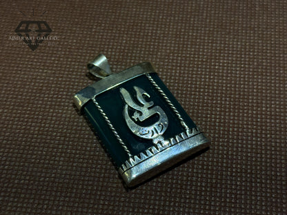 Ali green aqeeq pendant