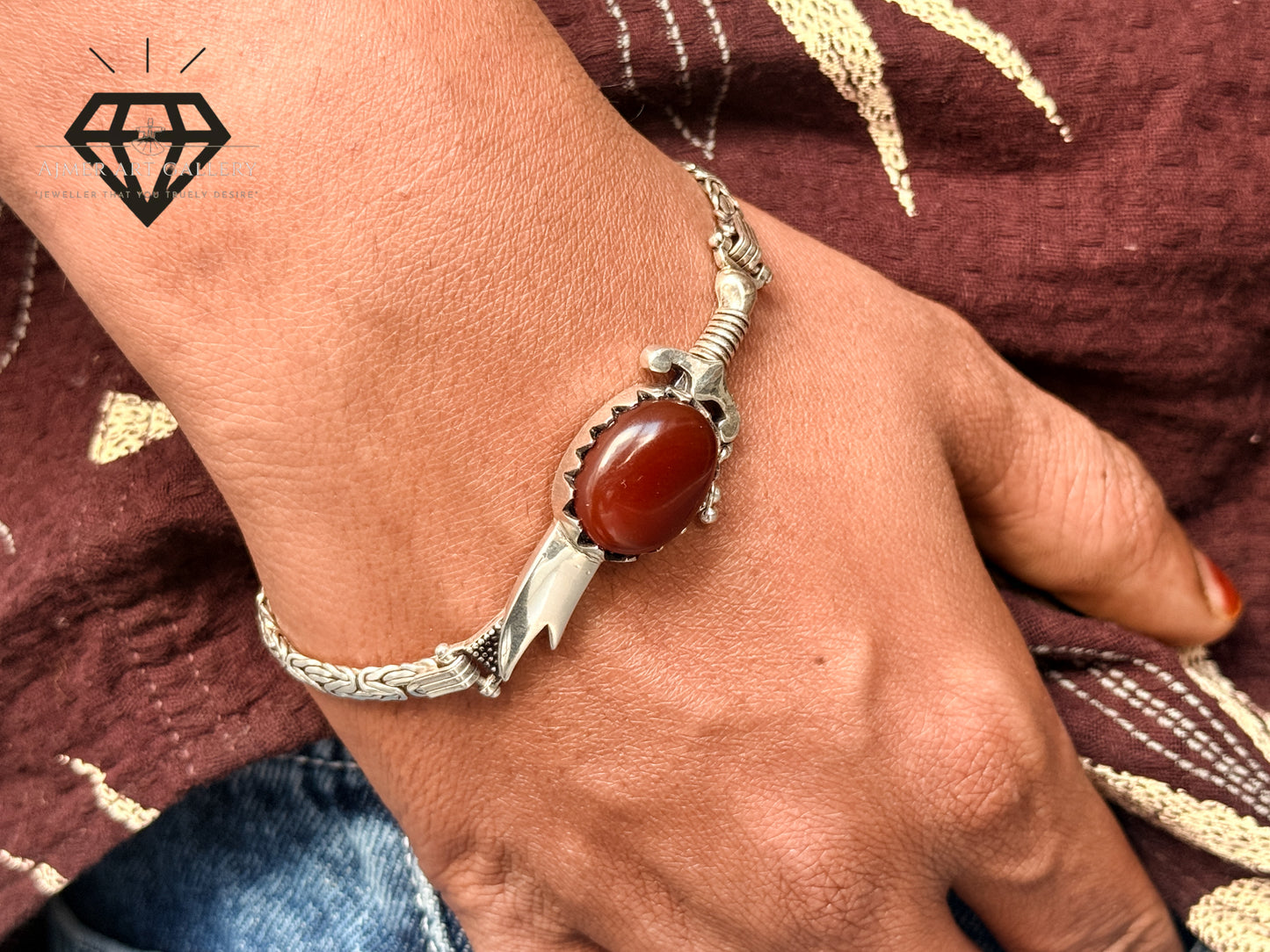 Zulfikar Bracelet With Aqeeq Stone
