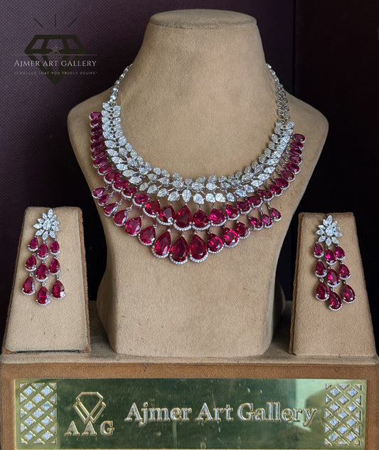 Heavy necklace