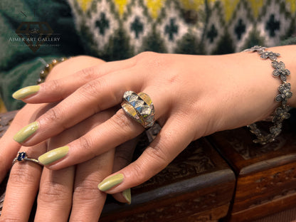 Pure 92.5 Italian Silver Ladies Ring + pyramid Cut Pattern Design