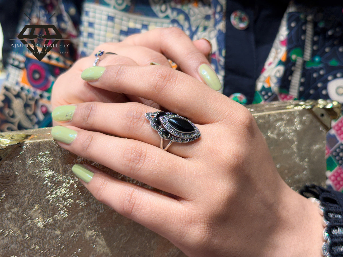 Pure 92.5 Italian Silver Marcasite Stone+Black Aqeeq Stone Ladies Ring