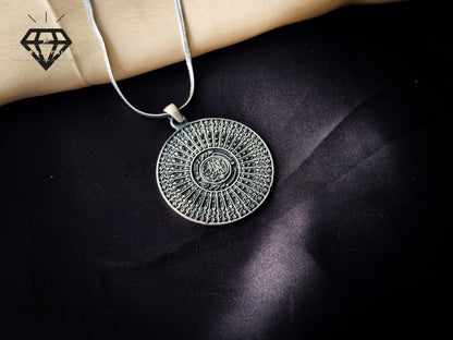 Aayat Pendant