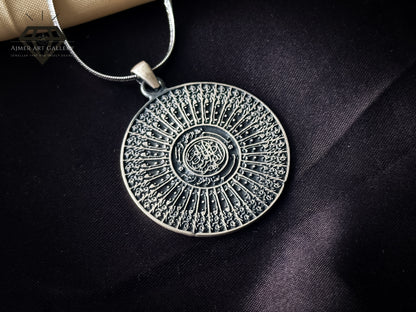 Aayat Pendant