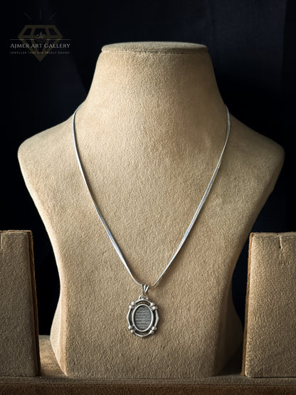 Aayat Pendant