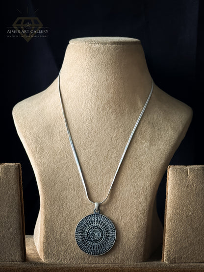 Aayat Pendant