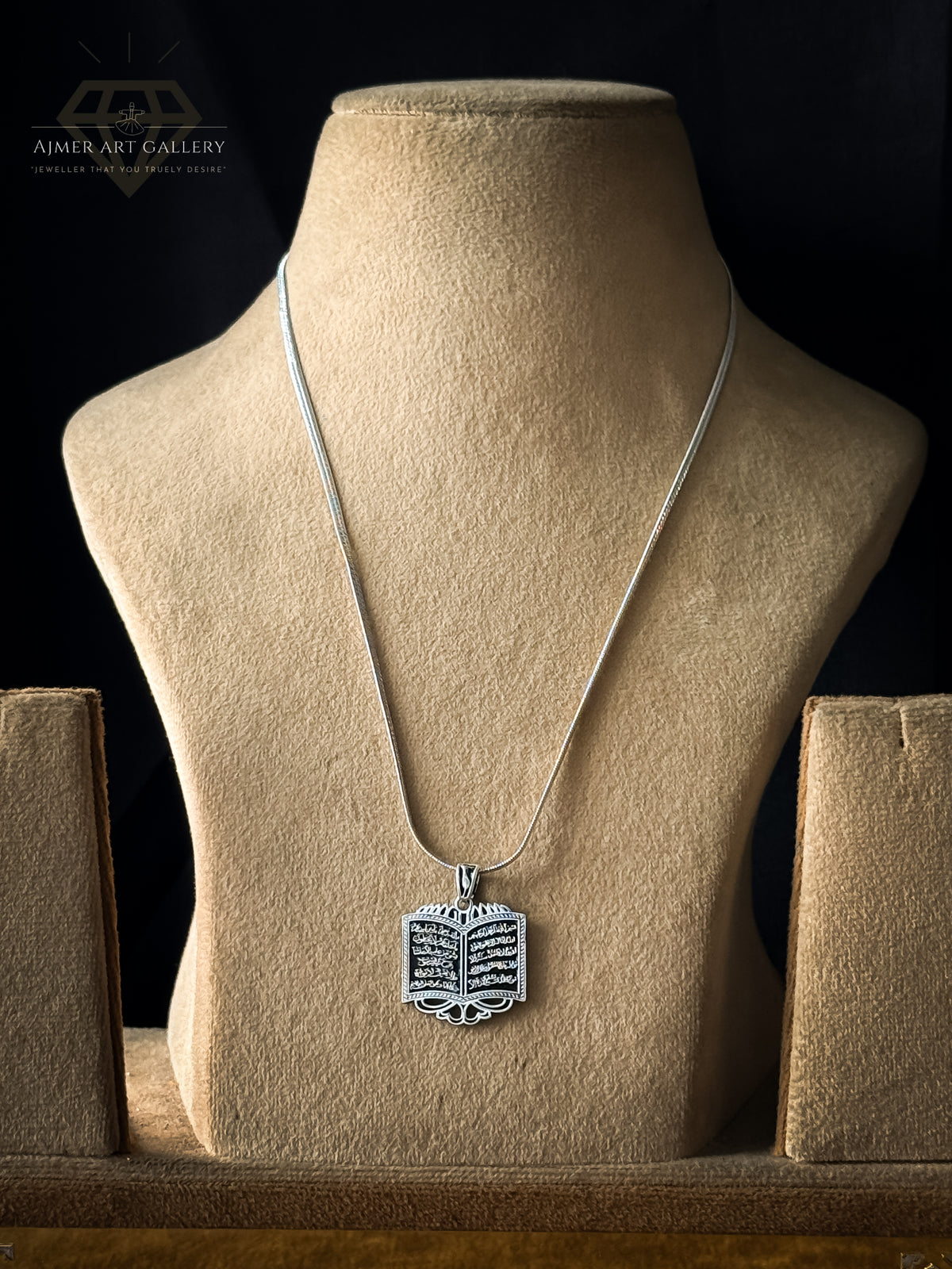 Aayat Pendant