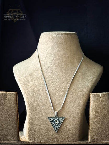 Aayat Pendant