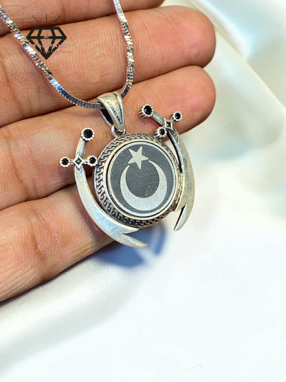Aayat Pendant