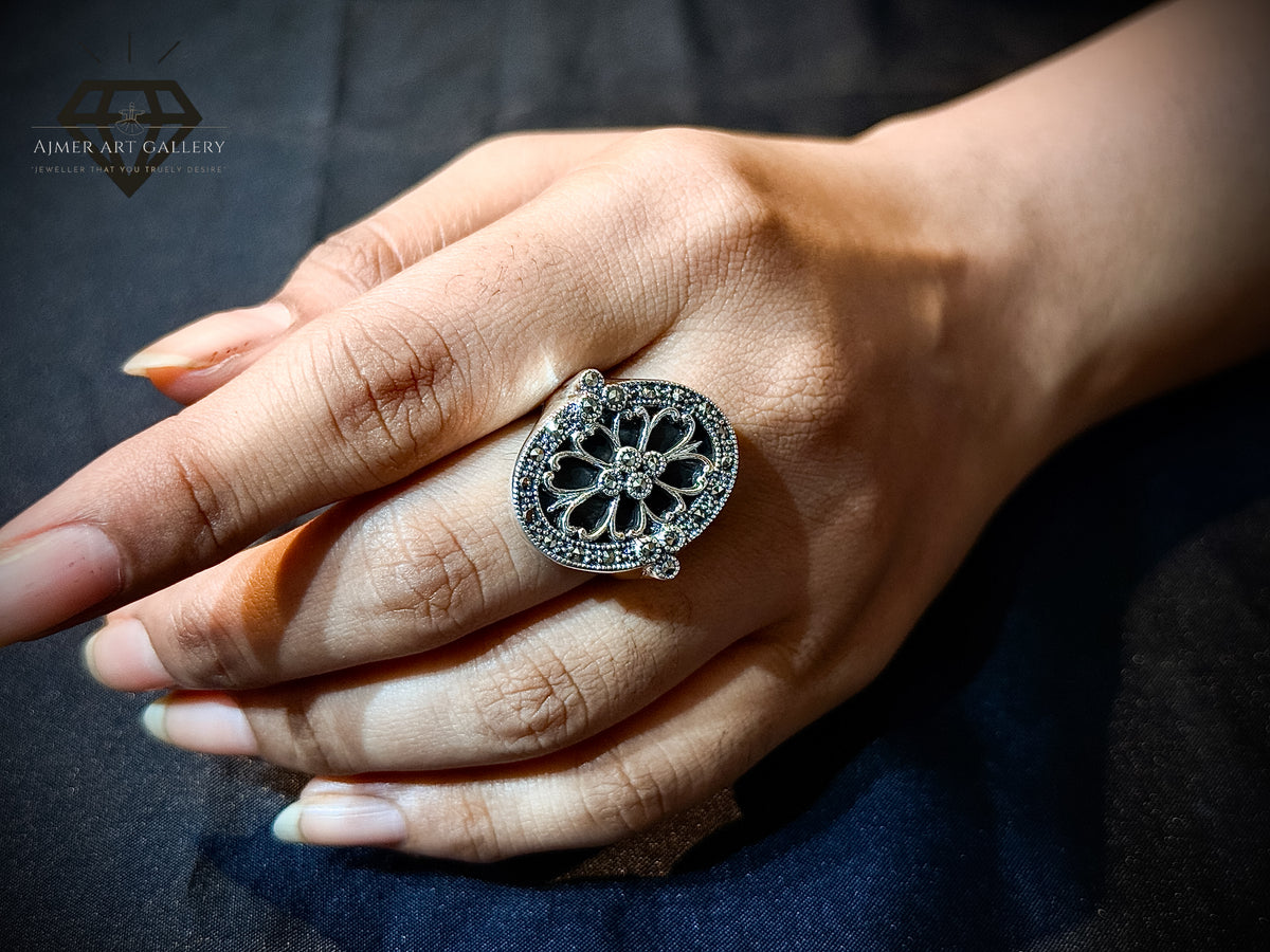Women's Marcasite Ring