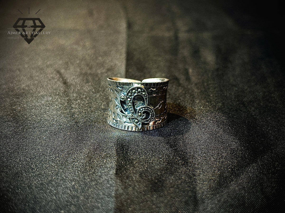 Women's Marcasite Ring