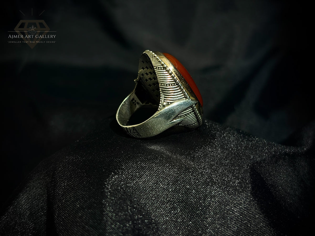 Men's Red Aqeeq / Agate Ring