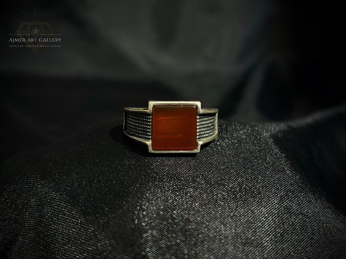 Men's Red Aqeeq / Agate Ring