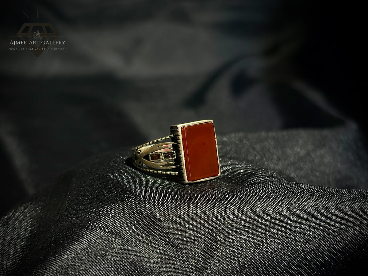 Men's Red Aqeeq / Agate Ring