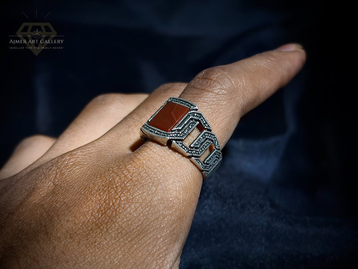 Men's Red Aqeeq / Agate Ring