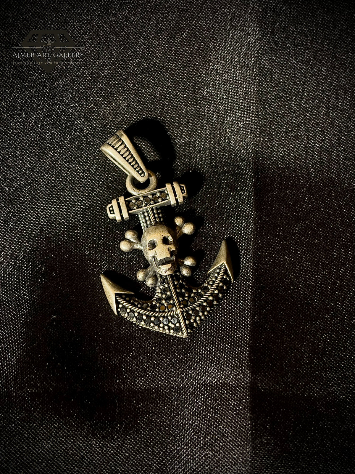 Men's Skull Anchor Pendant