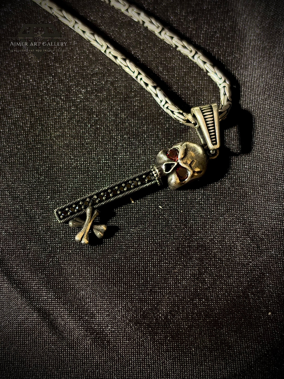 Men's Skull Key Pendant