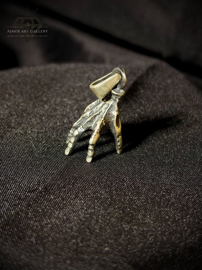 Men's Skeleton Hand Pendant