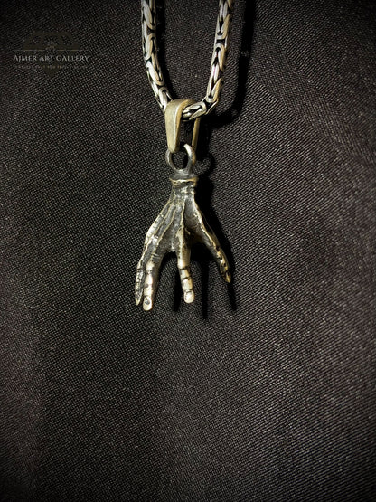 Men's Skeleton Hand Pendant