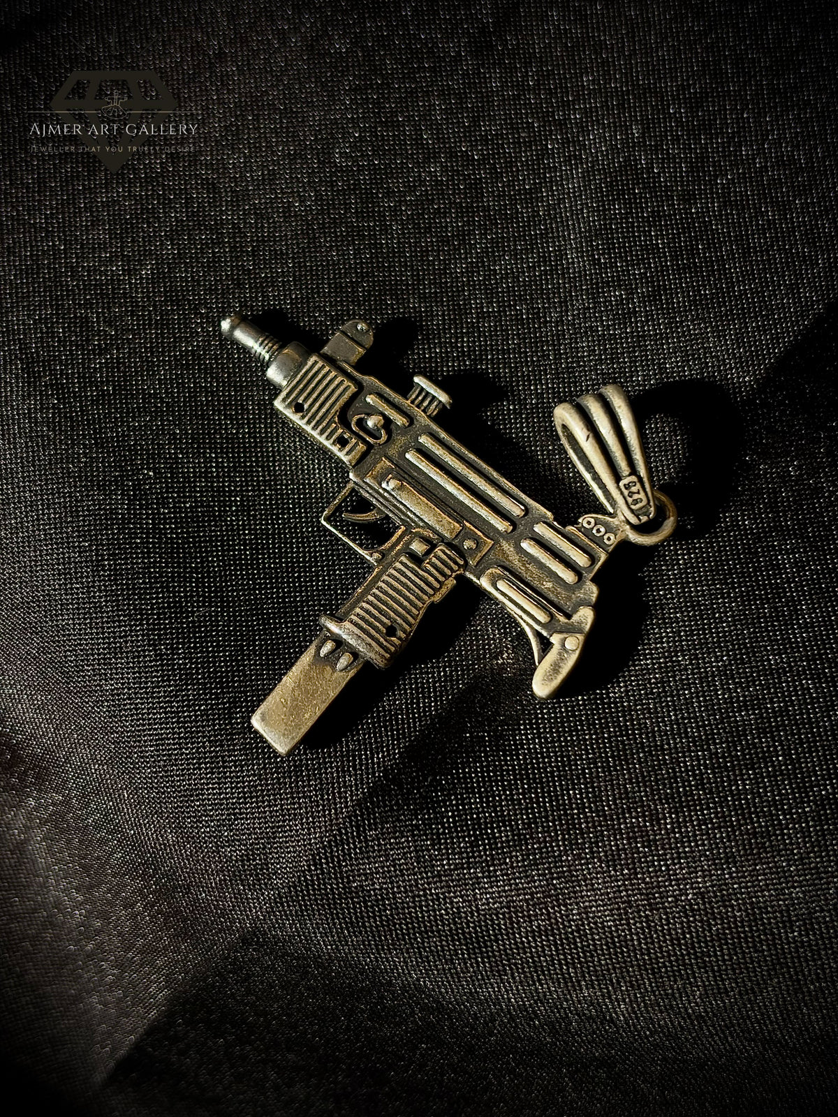 Men's Submachine Gun Pendant