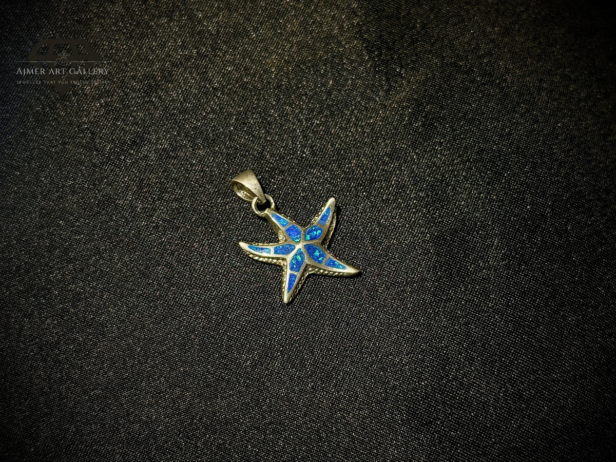 Sea Star Pendant In Silver