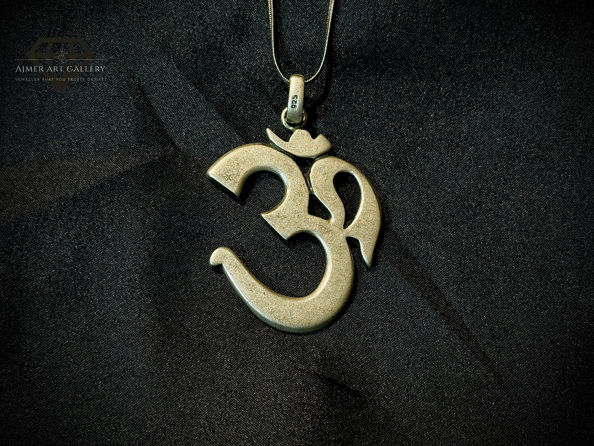 Om Design Pendant