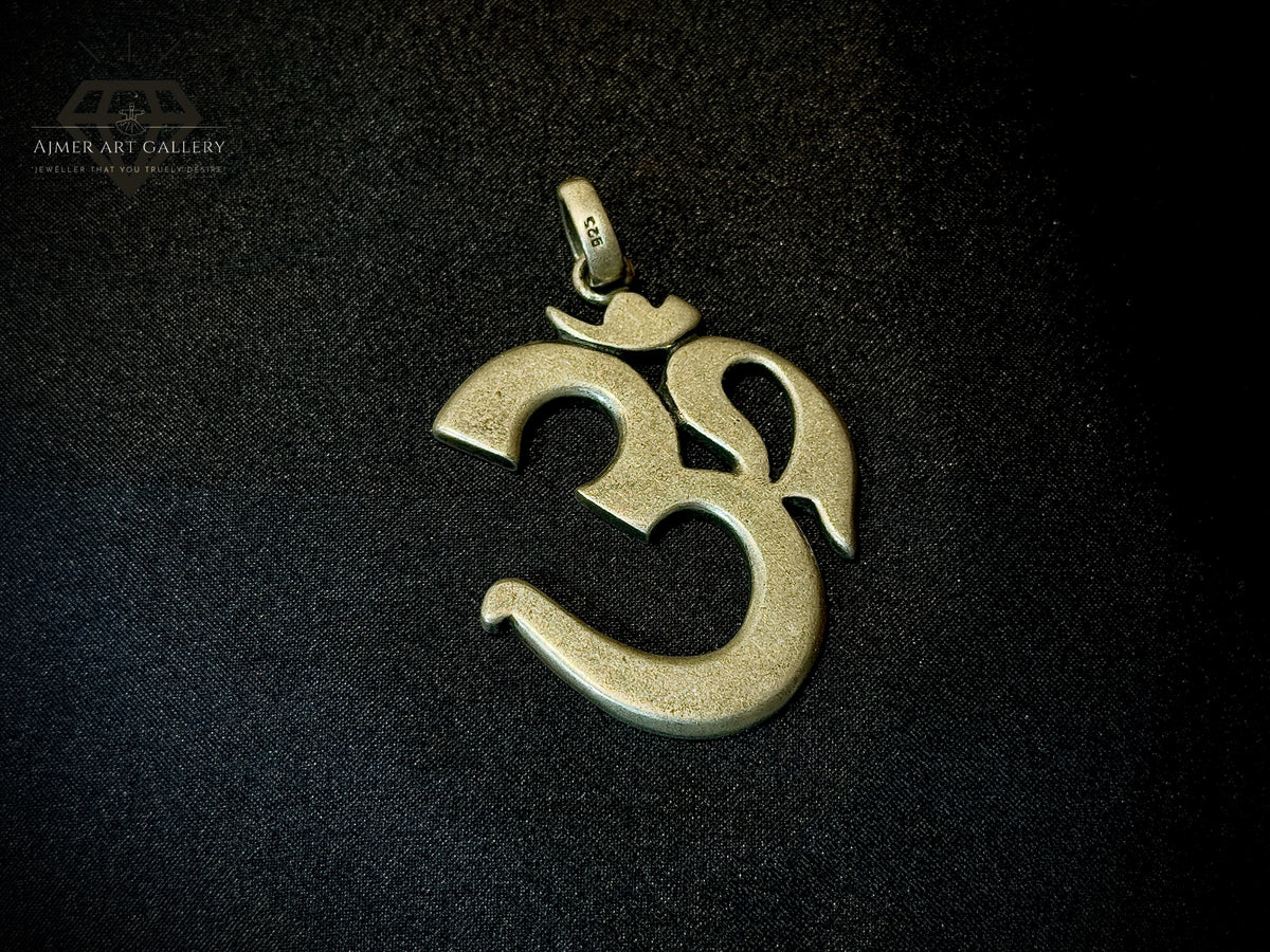 Om Design Pendant