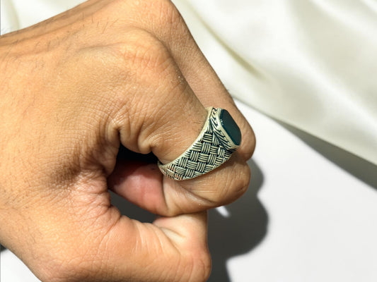 Green Aqeeq / Agate Ring
