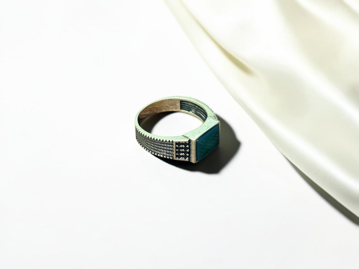 Green Aqeeq / Agate Ring