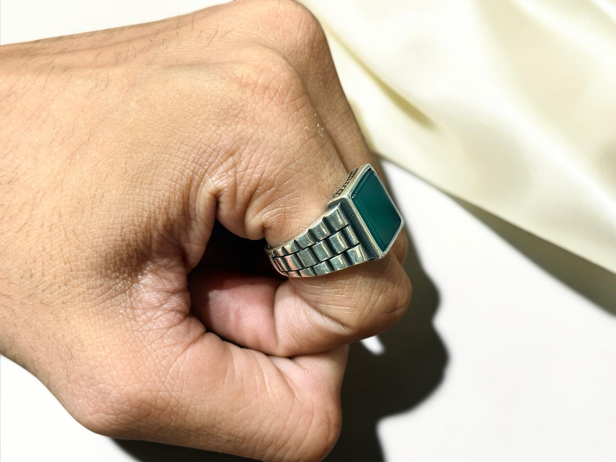 Green Aqeeq / Agate Ring