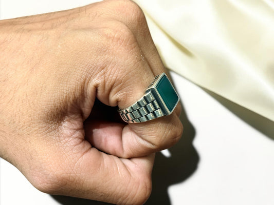 Green Aqeeq / Agate Ring