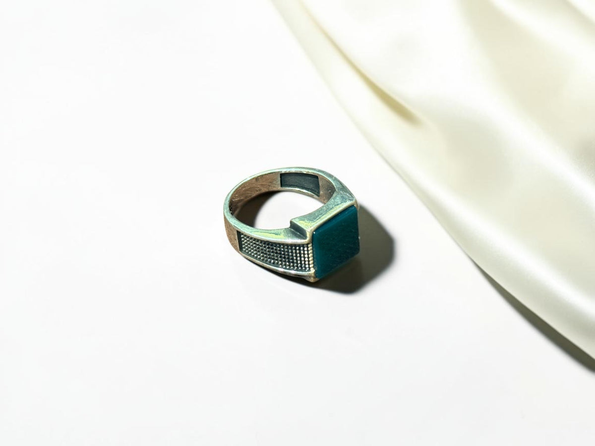 Green Aqeeq / Agate Ring