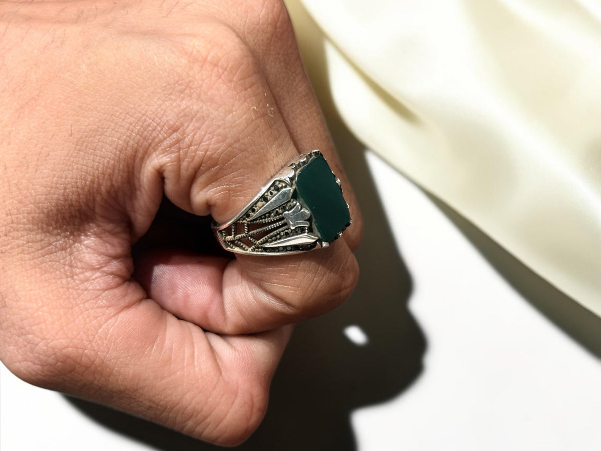 Green Aqeeq / Agate Ring